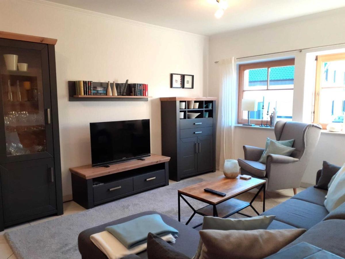 Holiday Flat With Idyllic Garden In Daun Exterior foto
