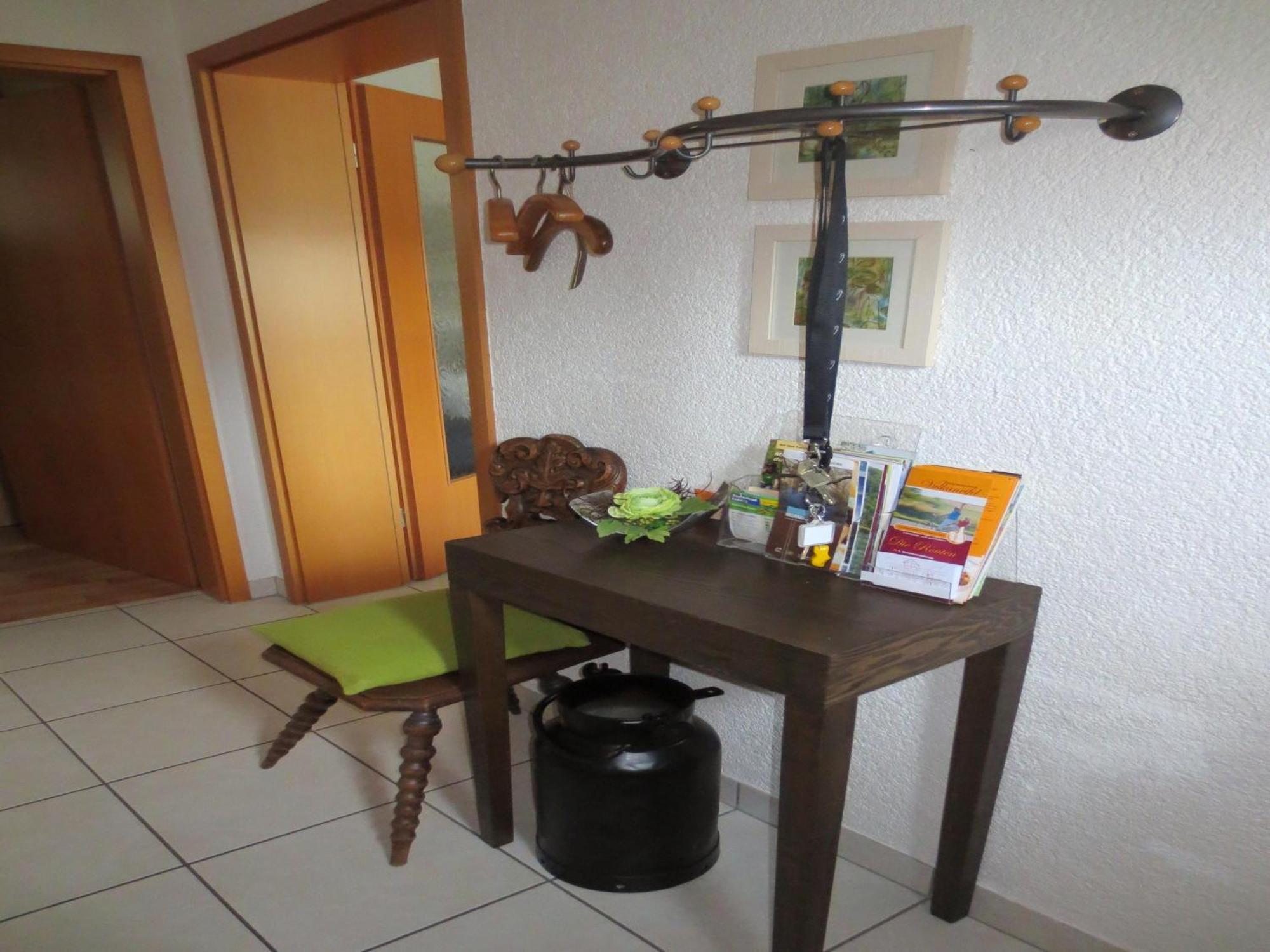 Holiday Flat With Idyllic Garden In Daun Exterior foto